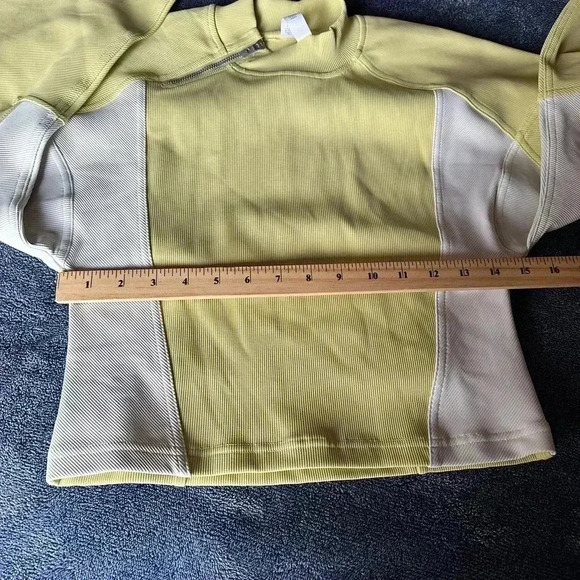 Lululemon Rubbed Luxtreme Wide-sleeve Pullover size Small - Picture 5 of 8